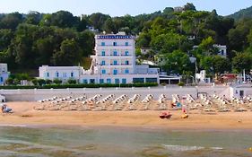 Hotel Riviera